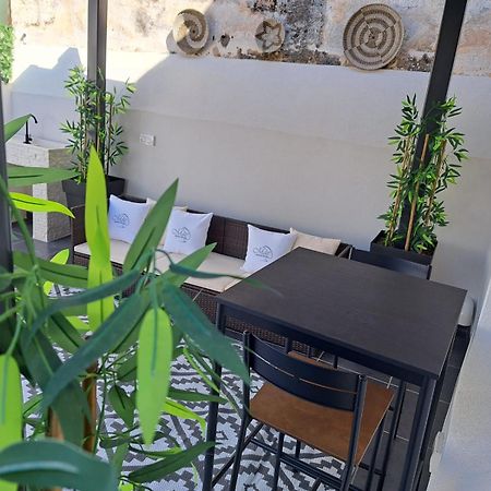 Mae Apulian Rooms กร็อตตาเย ภายนอก รูปภาพ
