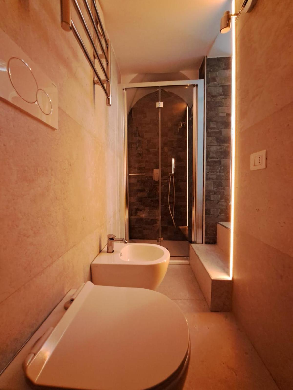 Mae Apulian Rooms กร็อตตาเย ภายนอก รูปภาพ