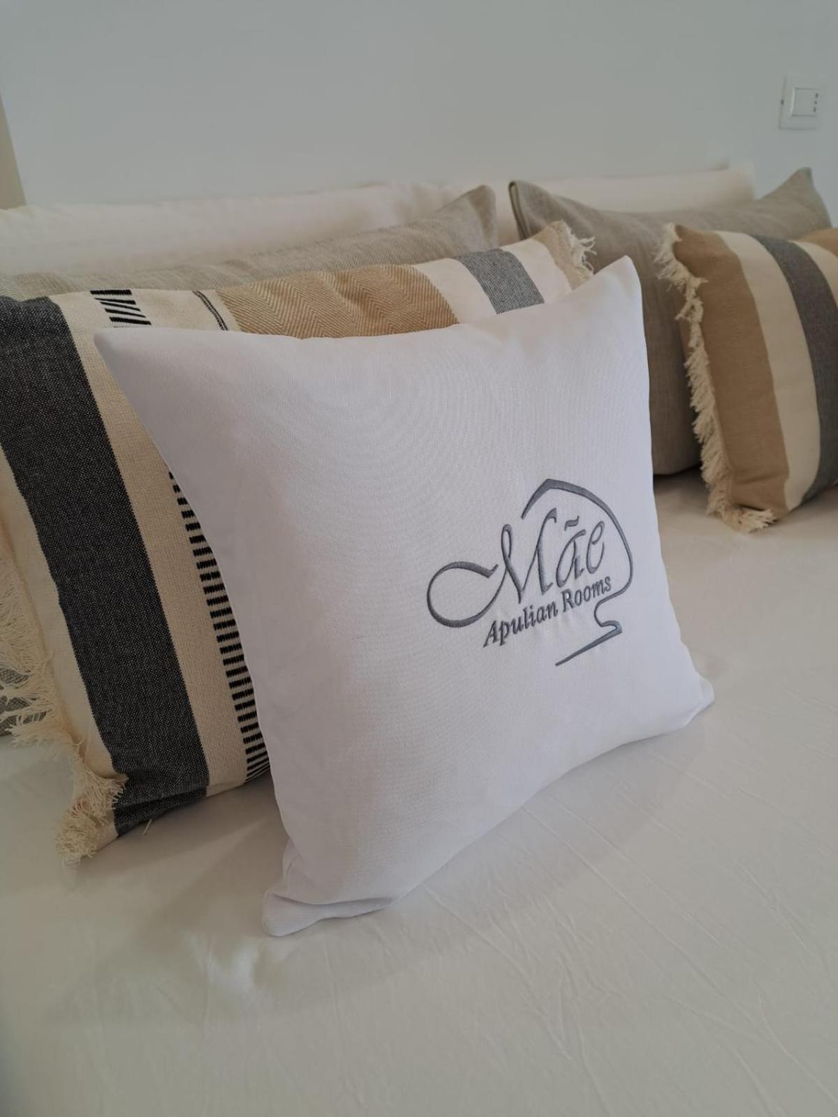Mae Apulian Rooms กร็อตตาเย ภายนอก รูปภาพ