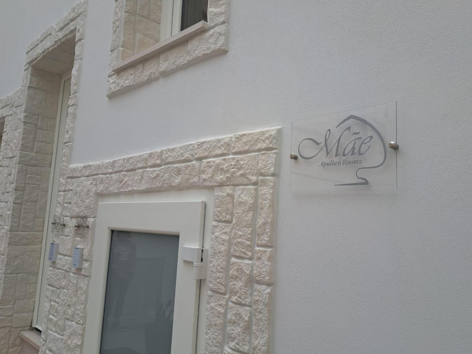 Mae Apulian Rooms กร็อตตาเย ภายนอก รูปภาพ