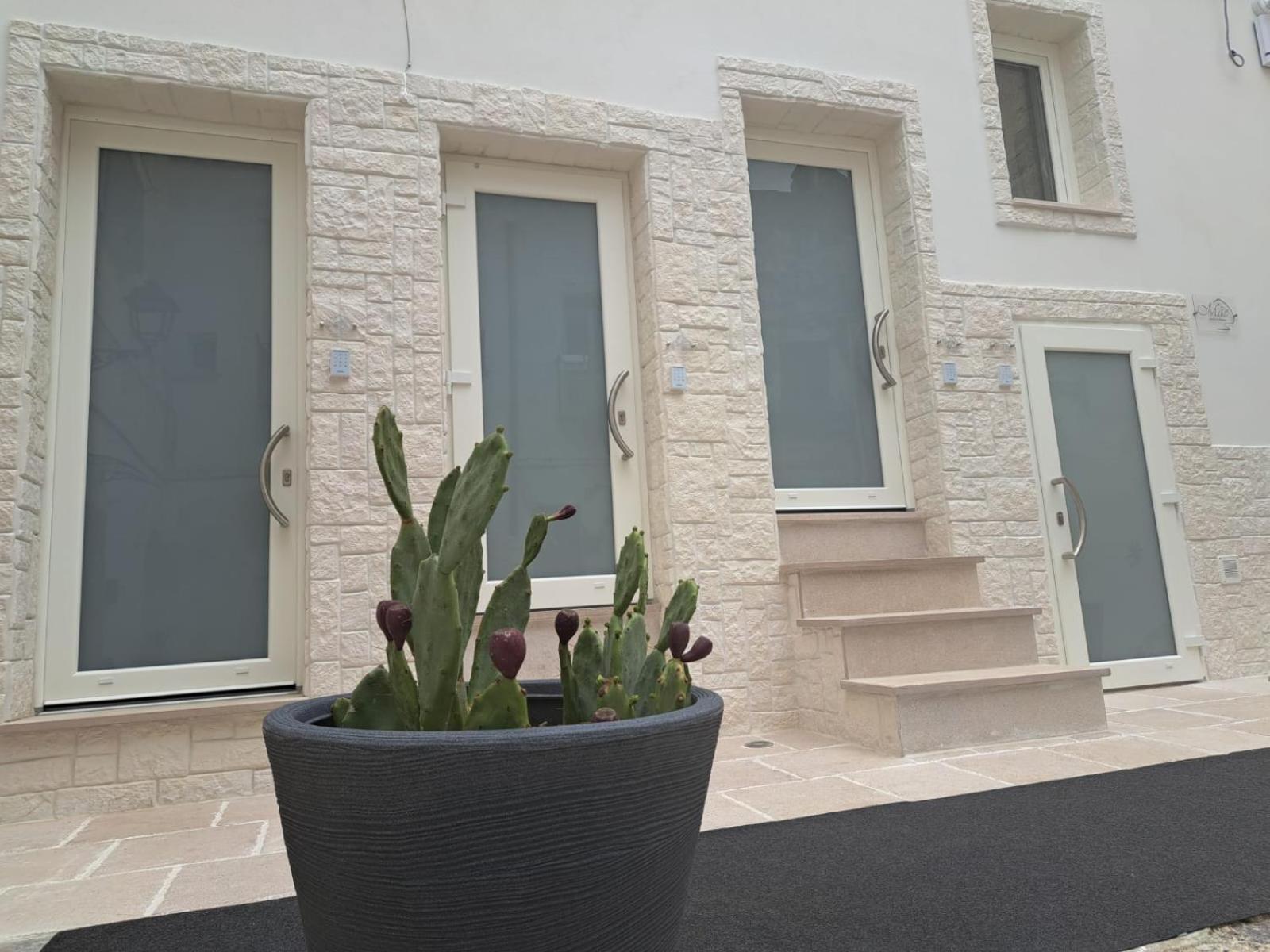 Mae Apulian Rooms กร็อตตาเย ภายนอก รูปภาพ